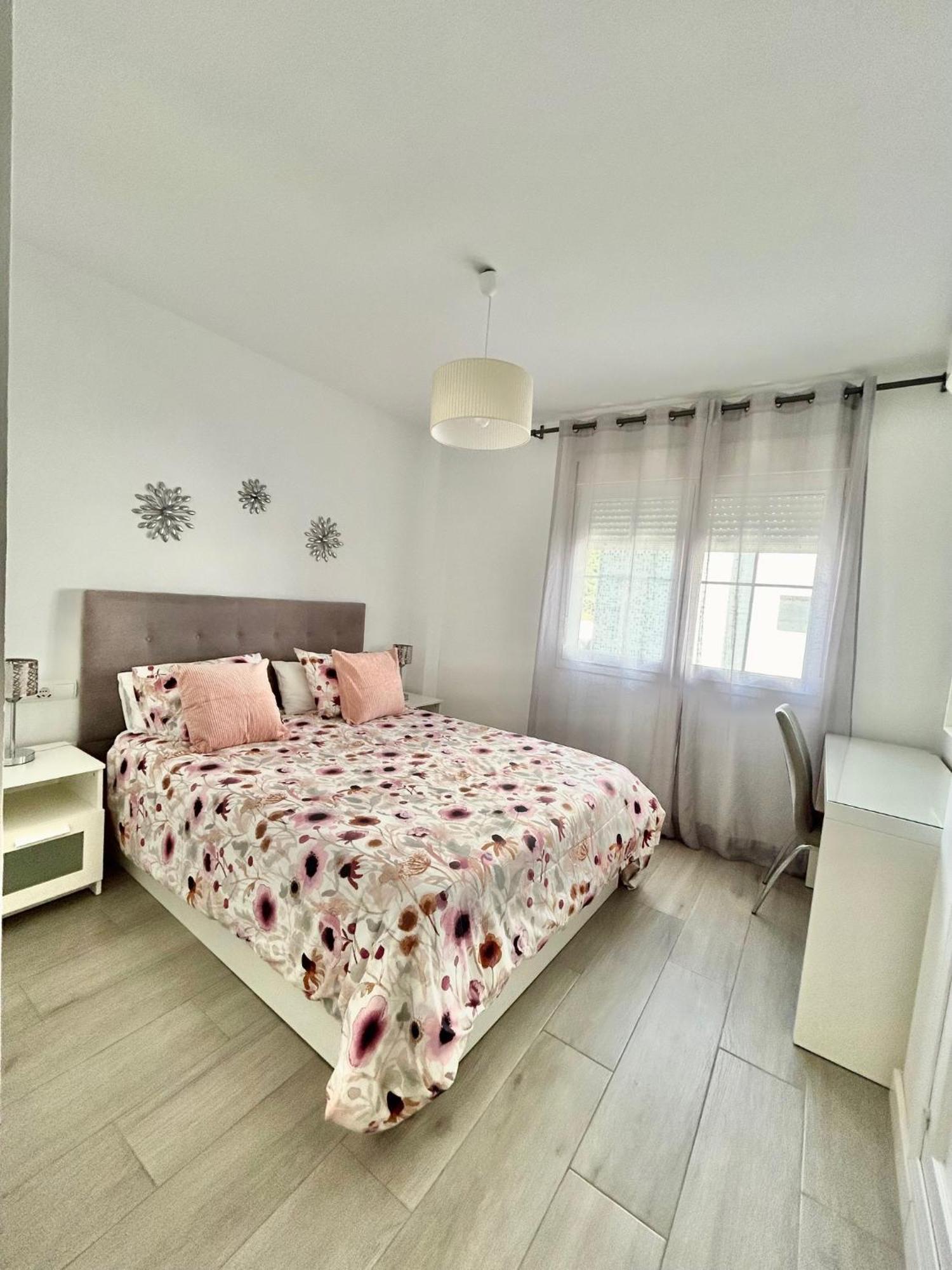 Apartmán Tulipanes Benalmadena - Parking Privado Exteriér fotografie